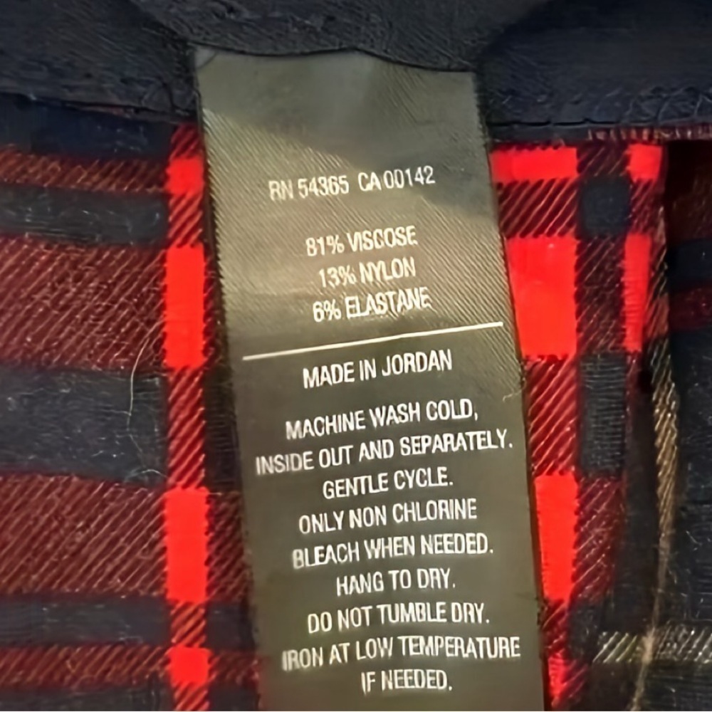 Peter Nygard Pull-On Skinny Ankle Stretch Pants Red Blu Plaid Grunge Women’s M - Picture 6 of 7